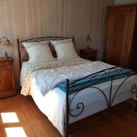 Le Jardin Des Gouttes Bed & Breakfast Rougegoutte Luaran gambar